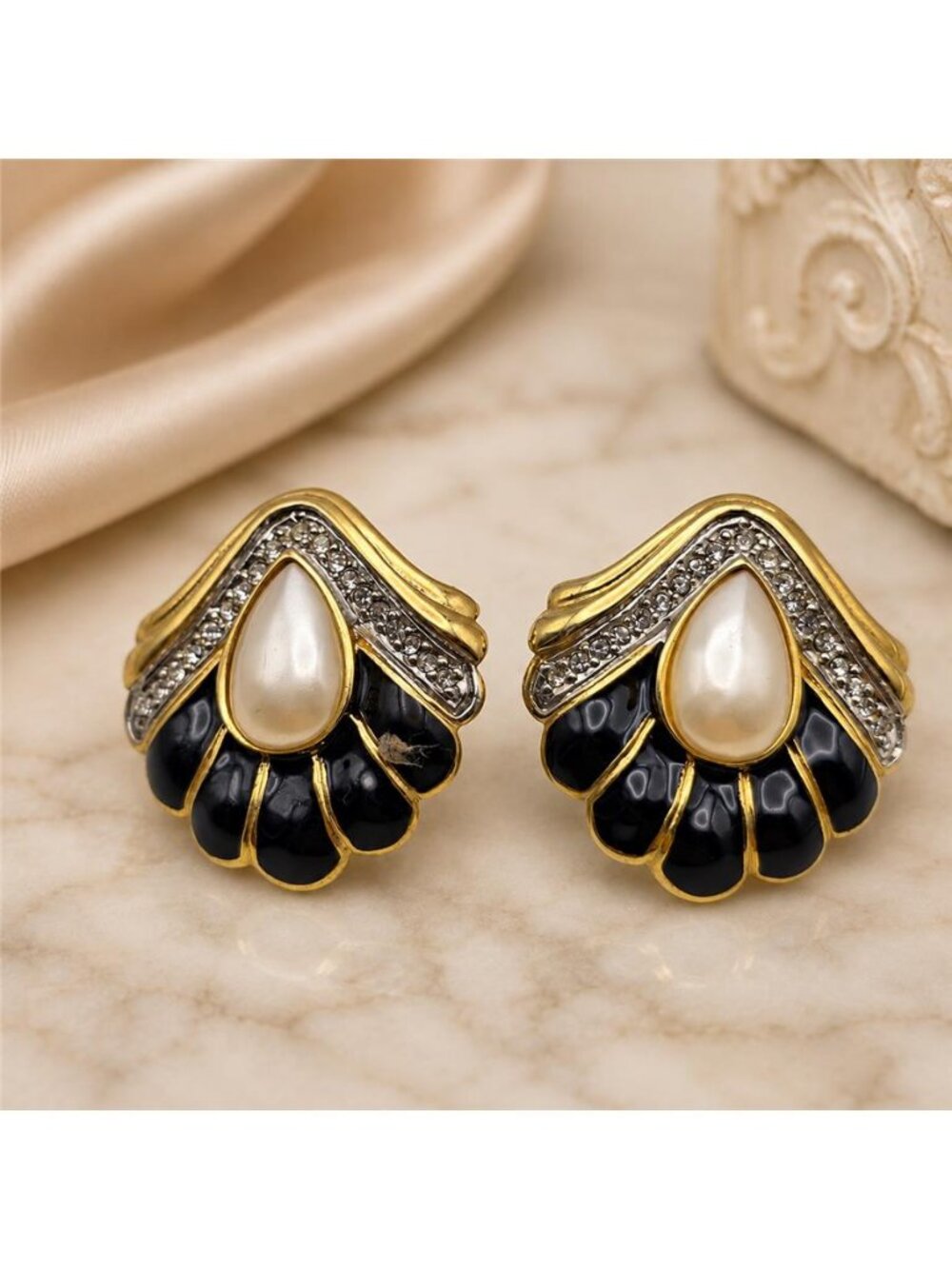 TAT Black Enamel Faux Pearl Crystal Fan Earrings Gold Tone Pierced 26mm Vintage